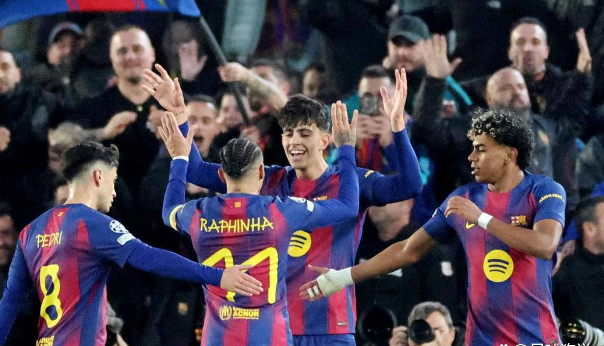 巴西前锋狂飙神性能：独造4球荣膺全场最佳，追平内马尔欧冠传奇纪录